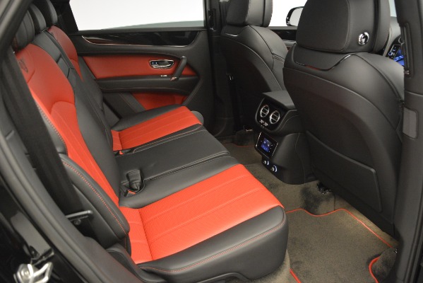 Used 2019 Bentley Bentayga V8 for sale $118,900 at Alfa Romeo of Greenwich in Greenwich CT 06830 26