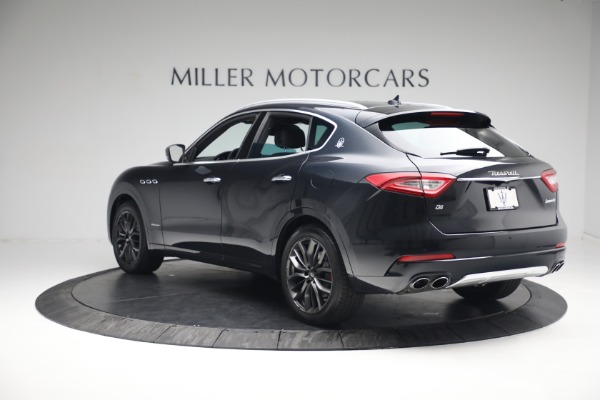 Used 2019 Maserati Levante Q4 GranLusso for sale Sold at Alfa Romeo of Greenwich in Greenwich CT 06830 5