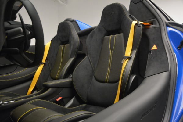 Used 2019 McLaren 570S Spider Convertible for sale $219,900 at Alfa Romeo of Greenwich in Greenwich CT 06830 26