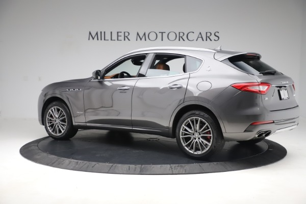 Used 2019 Maserati Levante Q4 GranLusso for sale Sold at Alfa Romeo of Greenwich in Greenwich CT 06830 4