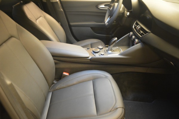 New 2019 Alfa Romeo Giulia Q4 for sale Sold at Alfa Romeo of Greenwich in Greenwich CT 06830 17