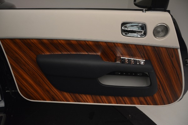 Used 2019 Rolls-Royce Wraith for sale $239,900 at Alfa Romeo of Greenwich in Greenwich CT 06830 16