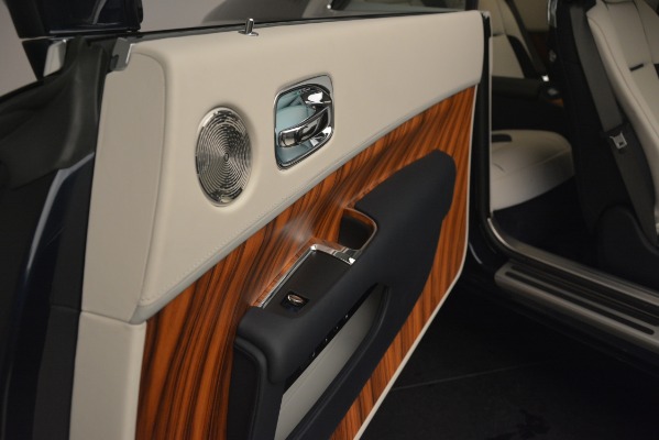 Used 2019 Rolls-Royce Wraith for sale $239,900 at Alfa Romeo of Greenwich in Greenwich CT 06830 22