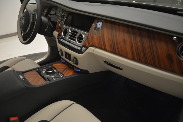 Used 2019 Rolls-Royce Wraith for sale $239,900 at Alfa Romeo of Greenwich in Greenwich CT 06830 23