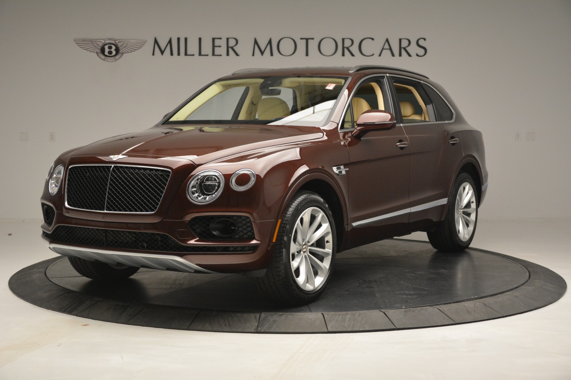 New 2019 Bentley Bentayga V8 for sale Sold at Alfa Romeo of Greenwich in Greenwich CT 06830 1