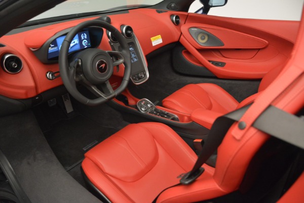 Used 2019 McLaren 570S Spider for sale $149,900 at Alfa Romeo of Greenwich in Greenwich CT 06830 23