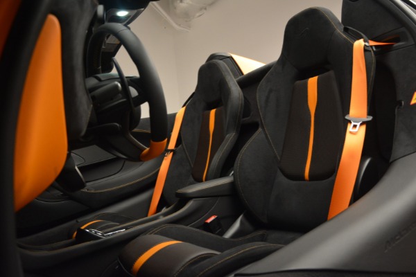 Used 2019 McLaren 570S Spider for sale Sold at Alfa Romeo of Greenwich in Greenwich CT 06830 25