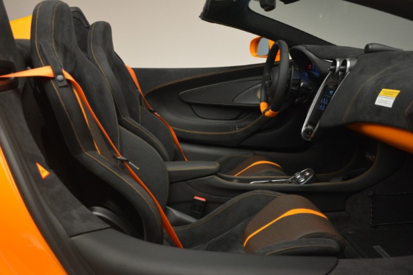 Used 2019 McLaren 570S Spider for sale Sold at Alfa Romeo of Greenwich in Greenwich CT 06830 27