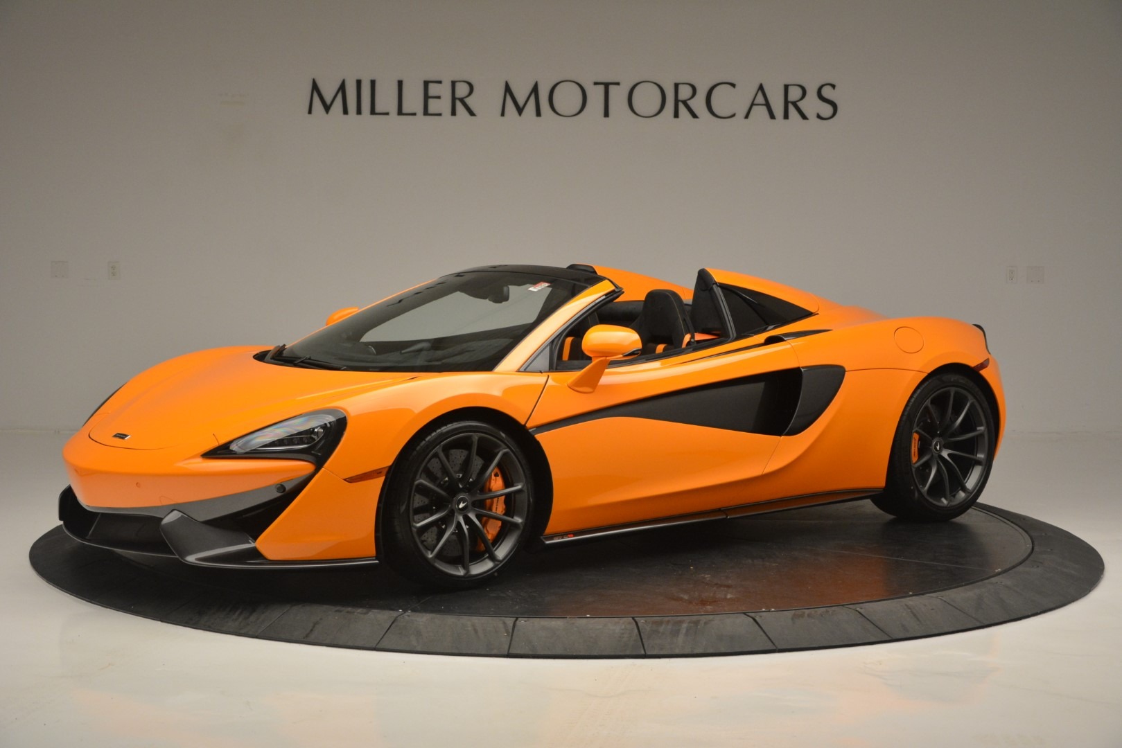 Used 2019 McLaren 570S Spider for sale Sold at Alfa Romeo of Greenwich in Greenwich CT 06830 1