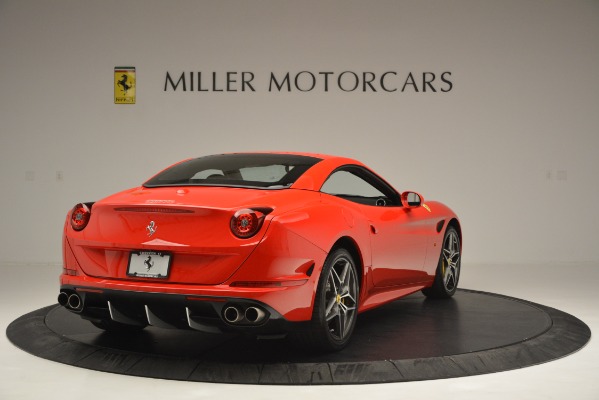 Used 2016 Ferrari California T for sale Sold at Alfa Romeo of Greenwich in Greenwich CT 06830 19