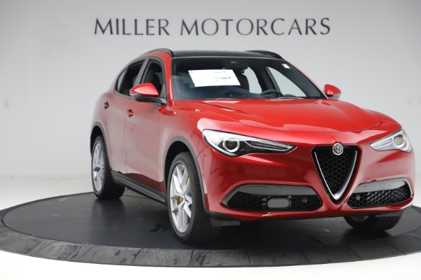 New 2019 Alfa Romeo Stelvio Ti Sport Q4 for sale Sold at Alfa Romeo of Greenwich in Greenwich CT 06830 11