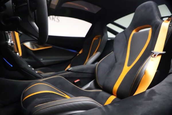 Used 2019 McLaren 720S Performance for sale Sold at Alfa Romeo of Greenwich in Greenwich CT 06830 25