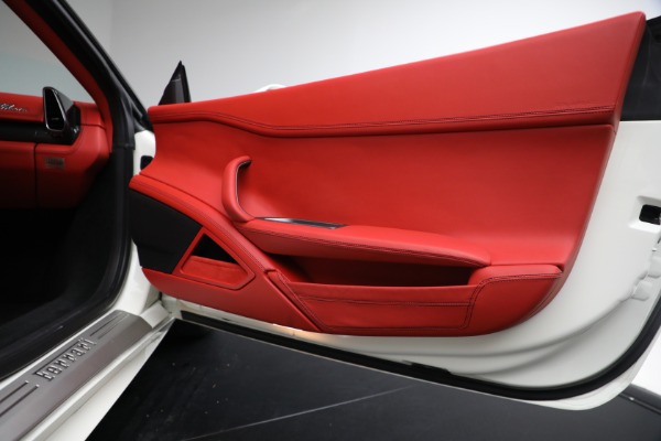 Used 2012 Ferrari 458 Italia for sale Sold at Alfa Romeo of Greenwich in Greenwich CT 06830 19