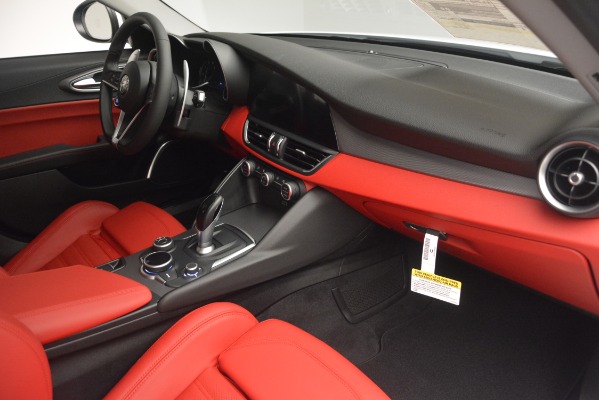 New 2019 Alfa Romeo Giulia Ti Sport Q4 for sale Sold at Alfa Romeo of Greenwich in Greenwich CT 06830 22