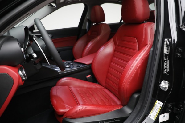 Used 2019 Alfa Romeo Giulia Ti Sport Q4 for sale Sold at Alfa Romeo of Greenwich in Greenwich CT 06830 17