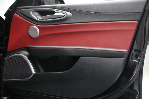 Used 2019 Alfa Romeo Giulia Ti Sport Q4 for sale Sold at Alfa Romeo of Greenwich in Greenwich CT 06830 25