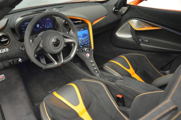 Used 2018 McLaren 720S Coupe for sale Sold at Alfa Romeo of Greenwich in Greenwich CT 06830 17