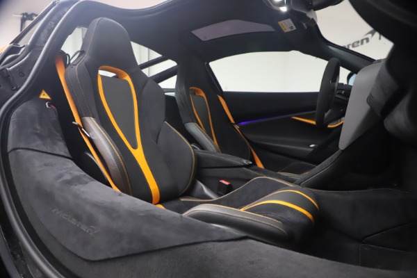 Used 2019 McLaren 720S Performance for sale Sold at Alfa Romeo of Greenwich in Greenwich CT 06830 19