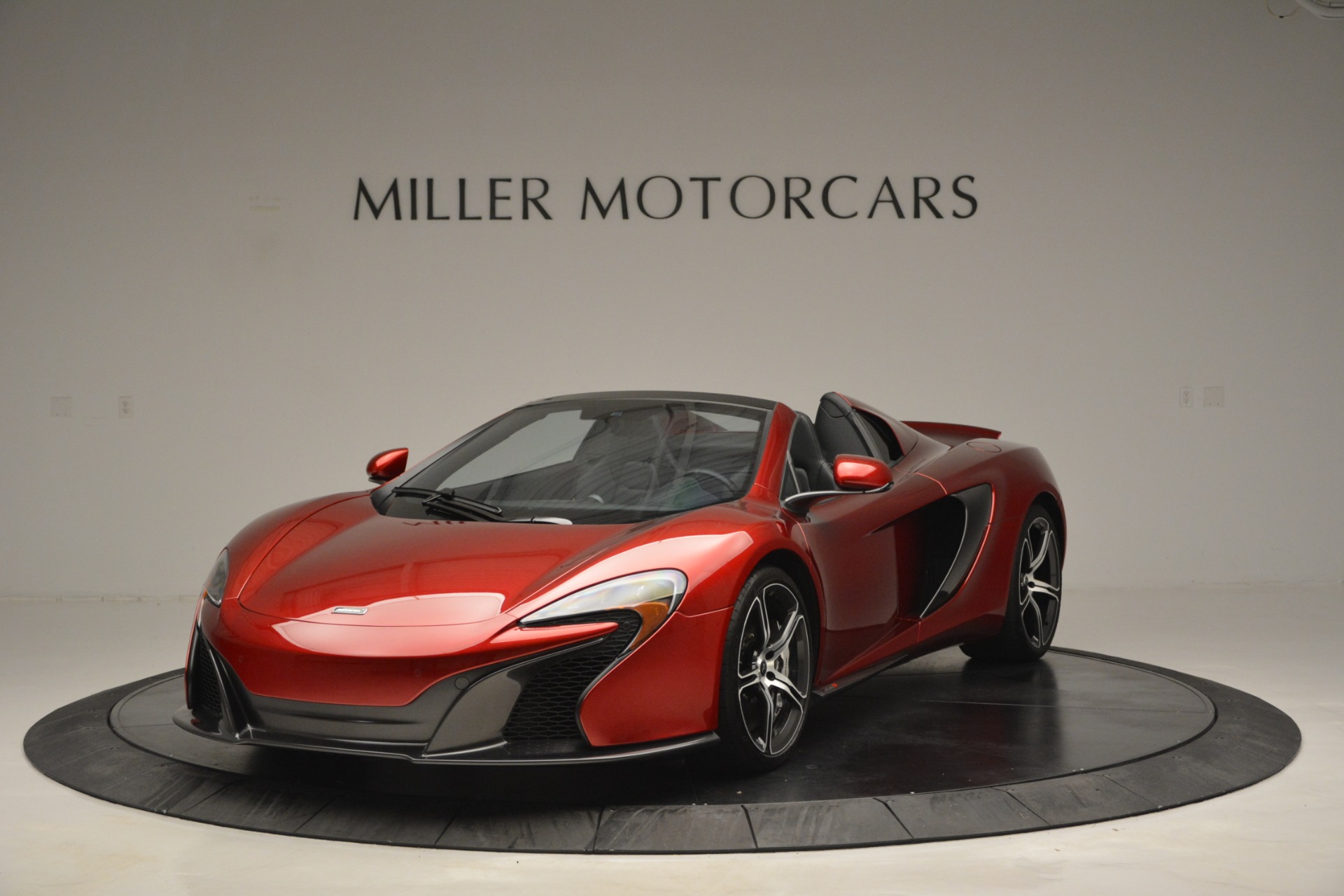 Used 2015 McLaren 650S Spider for sale Sold at Alfa Romeo of Greenwich in Greenwich CT 06830 1