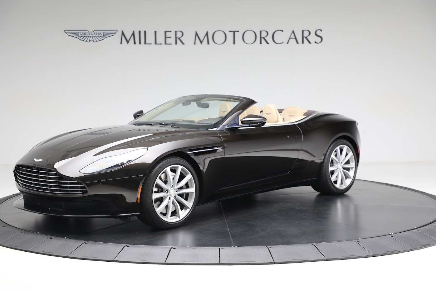 Used 2019 Aston Martin DB11 V8 for sale Sold at Alfa Romeo of Greenwich in Greenwich CT 06830 1