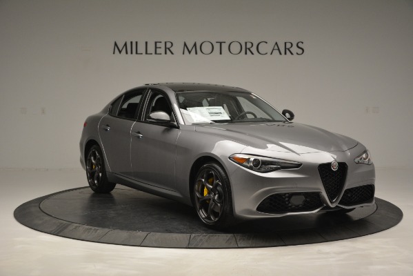 New 2019 Alfa Romeo Giulia Sport Q4 for sale Sold at Alfa Romeo of Greenwich in Greenwich CT 06830 11