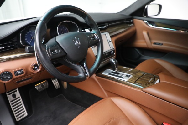 Used 2015 Maserati Quattroporte S Q4 for sale Sold at Alfa Romeo of Greenwich in Greenwich CT 06830 11