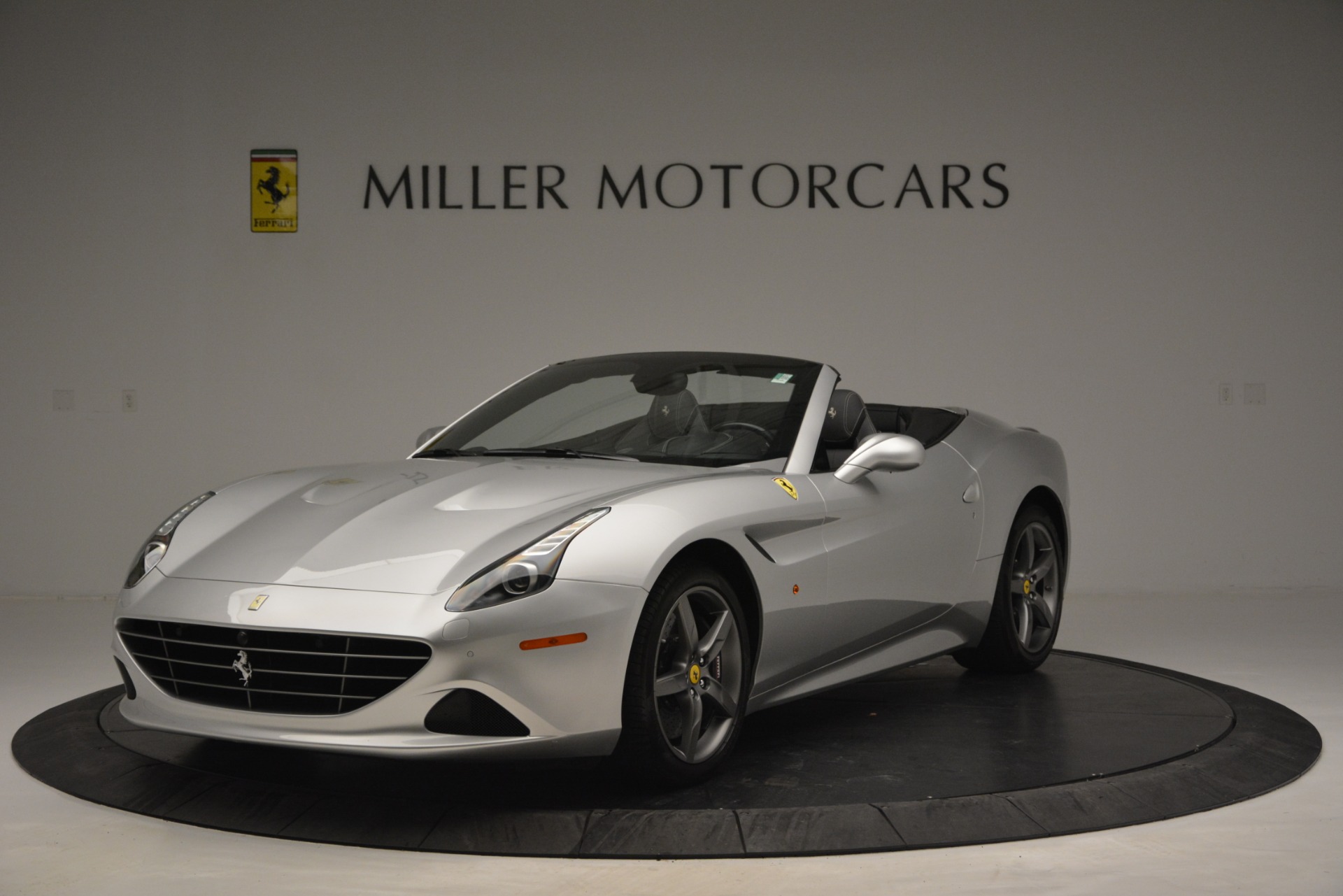 Used 2017 Ferrari California T Handling Speciale for sale Sold at Alfa Romeo of Greenwich in Greenwich CT 06830 1