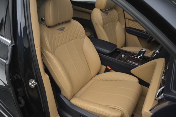 Used 2017 Bentley Bentayga W12 for sale Sold at Alfa Romeo of Greenwich in Greenwich CT 06830 27
