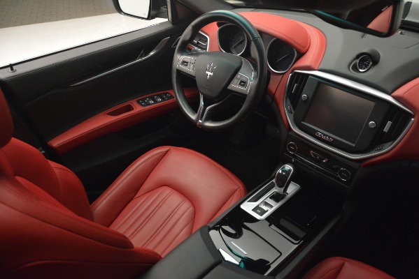 Used 2016 Maserati Ghibli S Q4 for sale Sold at Alfa Romeo of Greenwich in Greenwich CT 06830 18