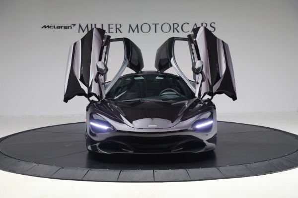 Used 2018 McLaren 720S Coupe for sale Sold at Alfa Romeo of Greenwich in Greenwich CT 06830 13