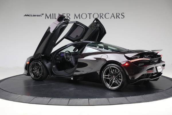 Used 2018 McLaren 720S Coupe for sale Sold at Alfa Romeo of Greenwich in Greenwich CT 06830 16