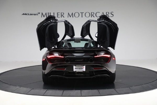 Used 2018 McLaren 720S Coupe for sale Sold at Alfa Romeo of Greenwich in Greenwich CT 06830 17