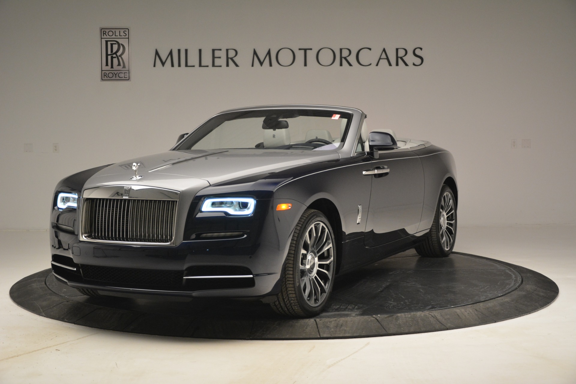 New 2019 Rolls-Royce Dawn for sale Sold at Alfa Romeo of Greenwich in Greenwich CT 06830 1
