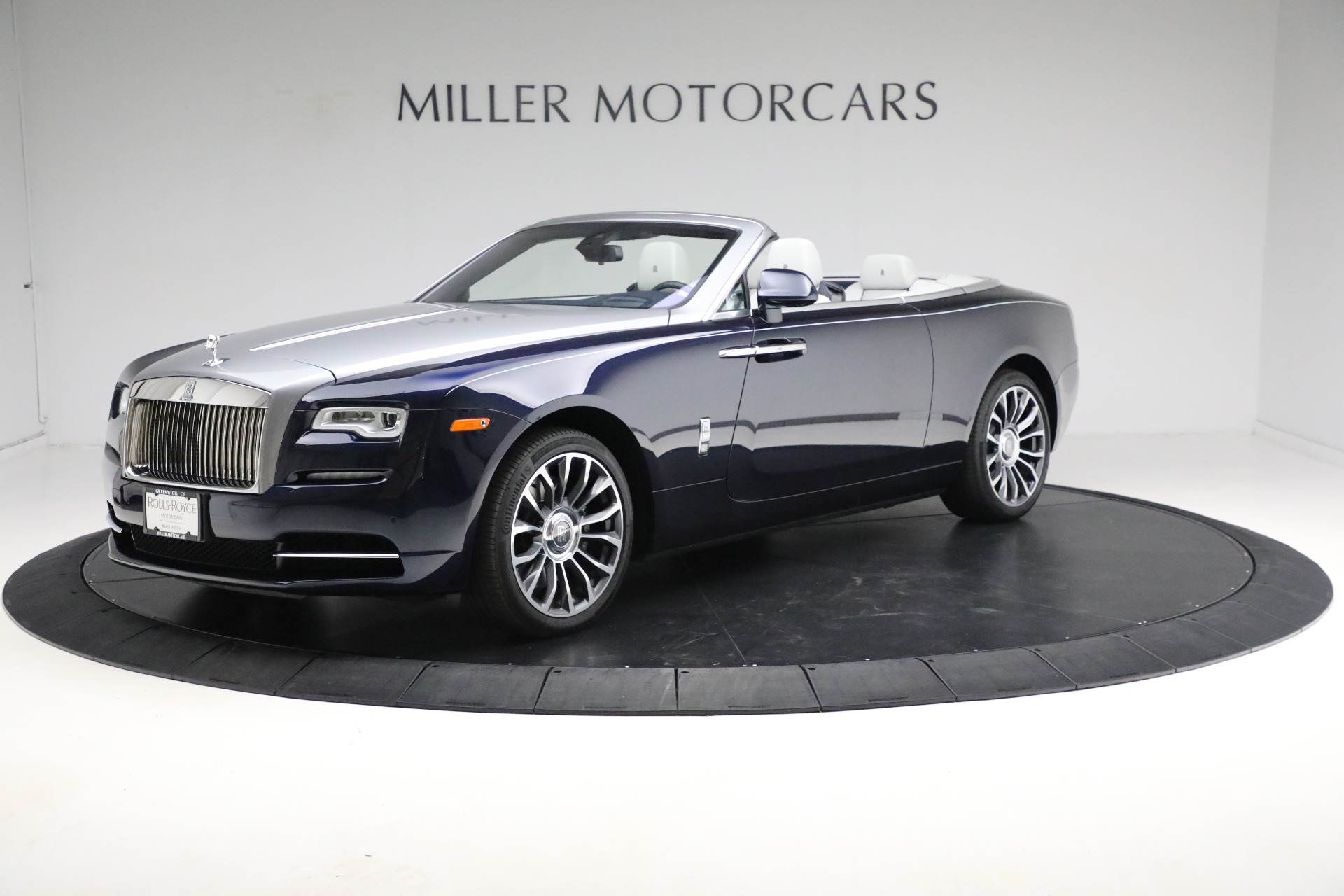Used 2019 Rolls-Royce Dawn for sale Sold at Alfa Romeo of Greenwich in Greenwich CT 06830 1