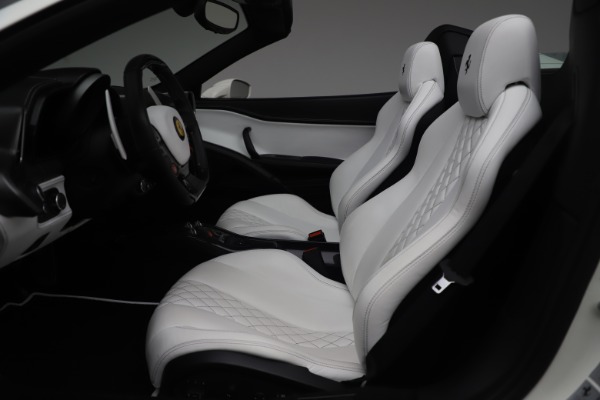 Used 2015 Ferrari 458 Spider for sale Sold at Alfa Romeo of Greenwich in Greenwich CT 06830 18