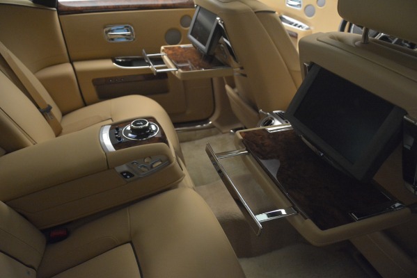 Used 2014 Rolls-Royce Ghost for sale Sold at Alfa Romeo of Greenwich in Greenwich CT 06830 22