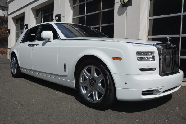 Used 2014 Rolls-Royce Phantom for sale Sold at Alfa Romeo of Greenwich in Greenwich CT 06830 13