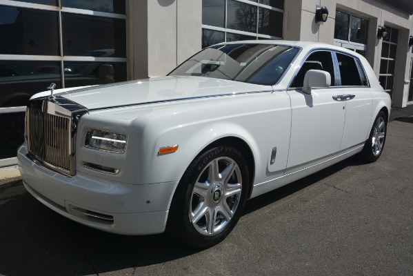 Used 2014 Rolls-Royce Phantom for sale Sold at Alfa Romeo of Greenwich in Greenwich CT 06830 2