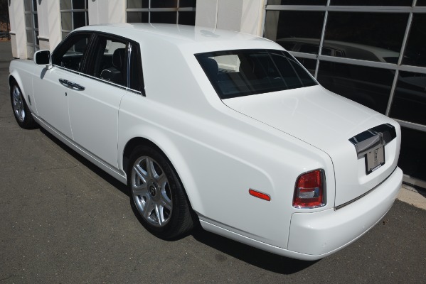 Used 2014 Rolls-Royce Phantom for sale Sold at Alfa Romeo of Greenwich in Greenwich CT 06830 5