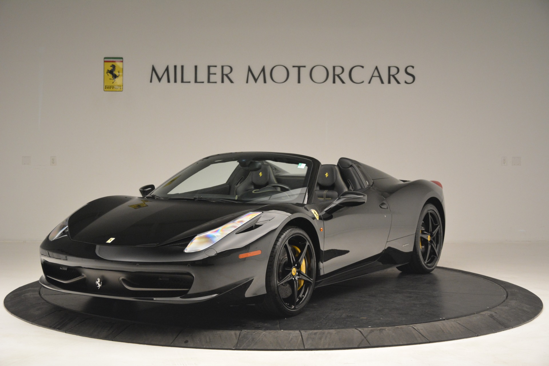 Used 2013 Ferrari 458 Spider for sale Sold at Alfa Romeo of Greenwich in Greenwich CT 06830 1