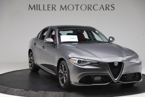 New 2019 Alfa Romeo Giulia Ti Sport Q4 for sale Sold at Alfa Romeo of Greenwich in Greenwich CT 06830 11