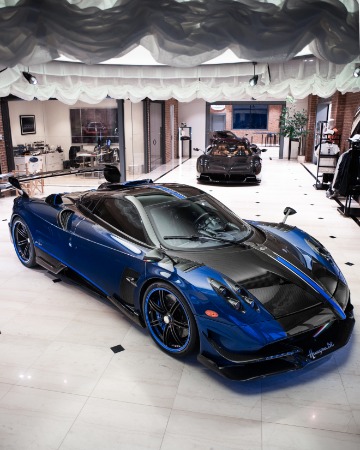 Used 2017 Pagani Huayra BC for sale Sold at Alfa Romeo of Greenwich in Greenwich CT 06830 4