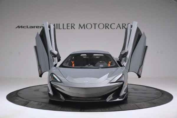 Used 2019 McLaren 600LT for sale $249,990 at Alfa Romeo of Greenwich in Greenwich CT 06830 13