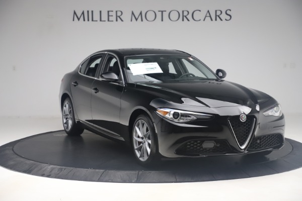 New 2019 Alfa Romeo Giulia Q4 for sale $46,140 at Alfa Romeo of Greenwich in Greenwich CT 06830 11