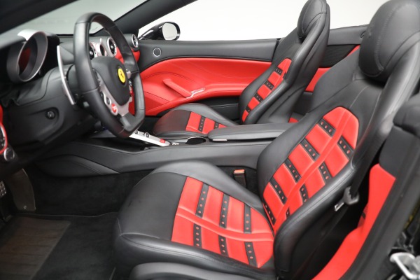 Used 2016 Ferrari California T for sale $175,900 at Alfa Romeo of Greenwich in Greenwich CT 06830 20