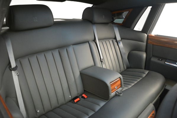 Used 2007 Rolls-Royce Phantom for sale Sold at Alfa Romeo of Greenwich in Greenwich CT 06830 20