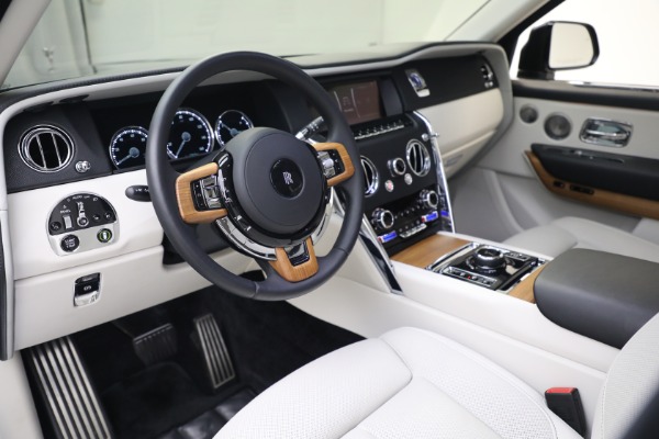 Used 2019 Rolls-Royce Cullinan for sale $329,900 at Alfa Romeo of Greenwich in Greenwich CT 06830 12