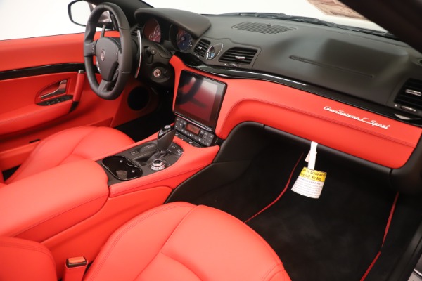 New 2018 Maserati GranTurismo Sport Convertible for sale $159,740 at Alfa Romeo of Greenwich in Greenwich CT 06830 26