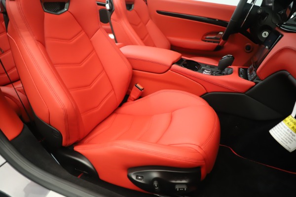 New 2018 Maserati GranTurismo Sport Convertible for sale $159,740 at Alfa Romeo of Greenwich in Greenwich CT 06830 28