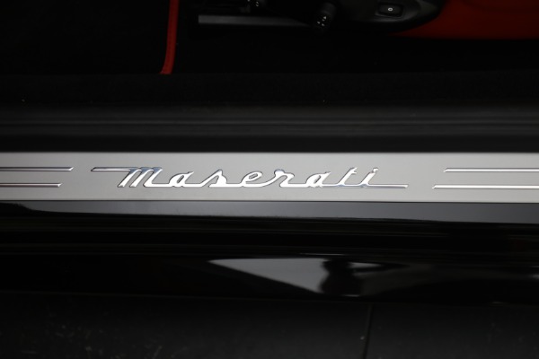 Used 2018 Maserati GranTurismo Sport Convertible for sale Sold at Alfa Romeo of Greenwich in Greenwich CT 06830 28